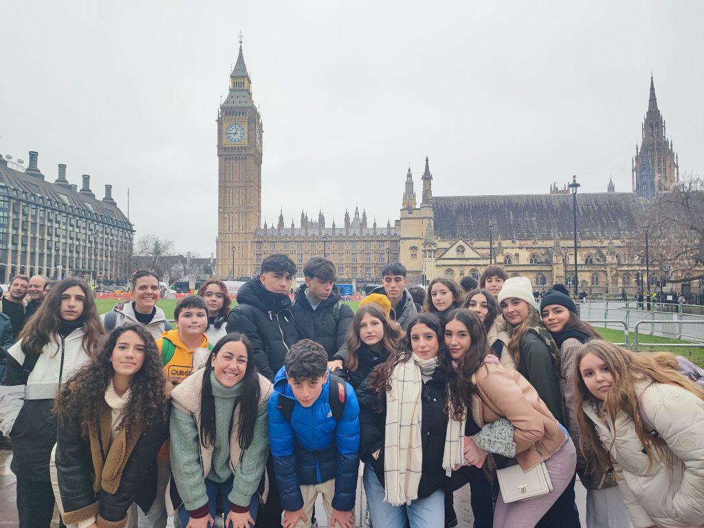 Stand Up for Education Curso Cirencester 9