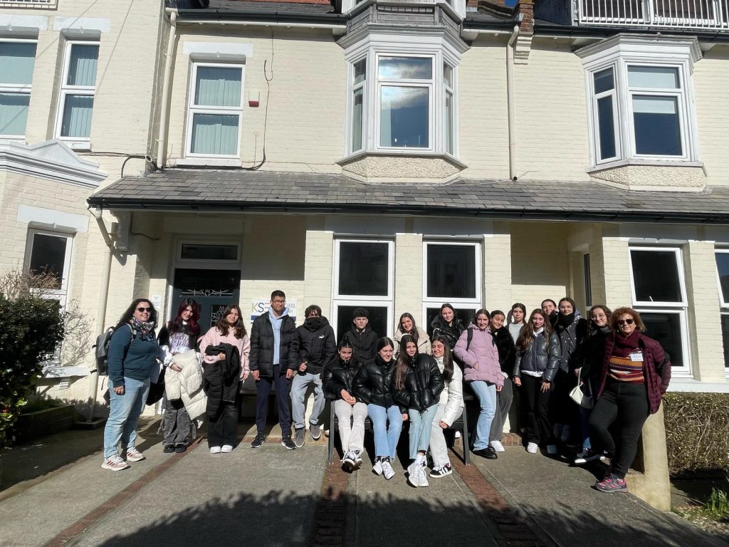 PROGRAMA DE INMERSION LINGUISTICA PARA GRUPOS ESCOLARES EN REINO UNIDO E IRLANDA